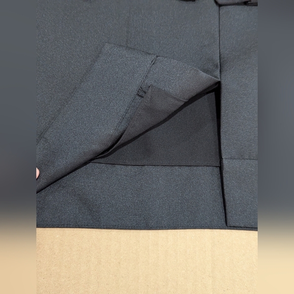 Armani Collezioni Black Pencil Skirt Size 8 silk blend zipper back Made in Italy - Picture 9 of 10